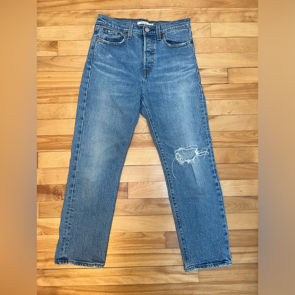 Levi’s Wedgie Jeans - Picture 2 of 7